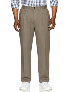 Amazon Essentials Men's Classic-fit Wrinkle-Resistant Pleated Chino Pant