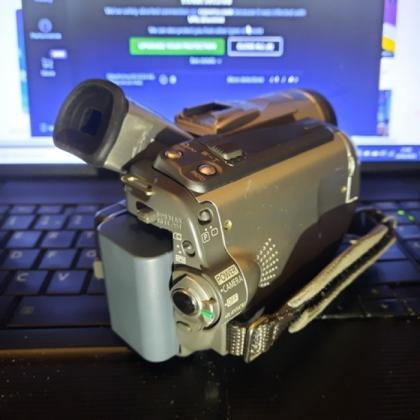 Canon MVX 250 miniDV Tape Camcorder
